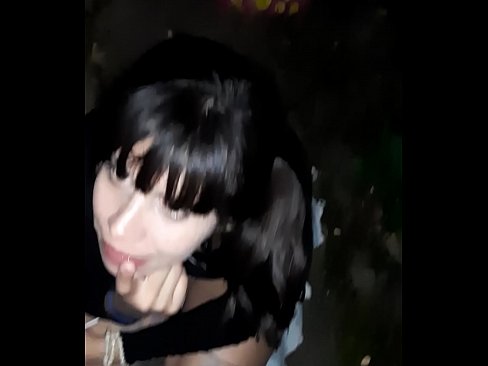 ❤️ Пенисът набъбва на улицата в замяна на бонбон. Порн видео в bg.mypornpics.ru ❌❤